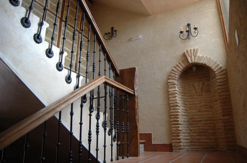 Отель La Casona De Dona Petra Villarmentero de Campos Экстерьер фото