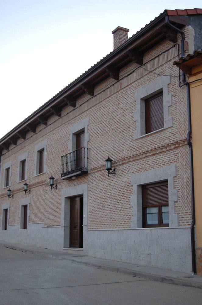 Отель La Casona De Dona Petra Villarmentero de Campos Экстерьер фото