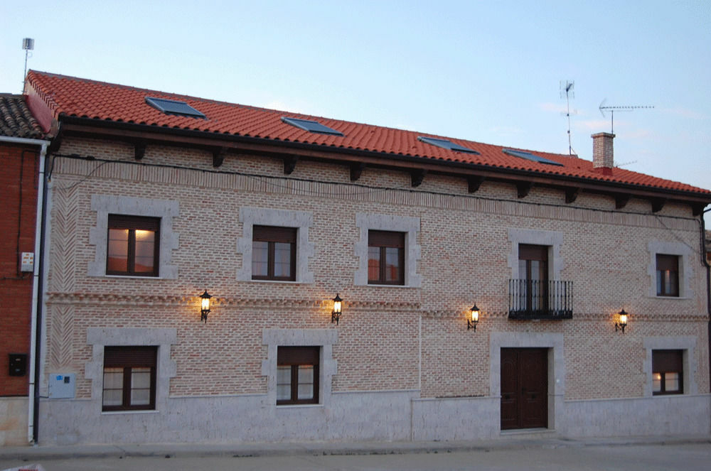 Отель La Casona De Dona Petra Villarmentero de Campos Экстерьер фото